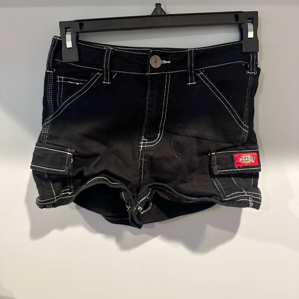 Dickies Black Cargo Shorts Versatile and Durable